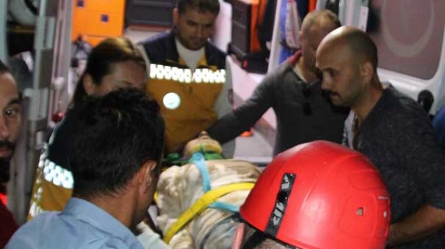 Evine giderken inşaat boşluğuna düştü Evine giderken inşaat boşluğuna düştü