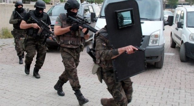 FETÖ&#039;nün TSK ve MİT&#039;teki imamlarına dev operasyon