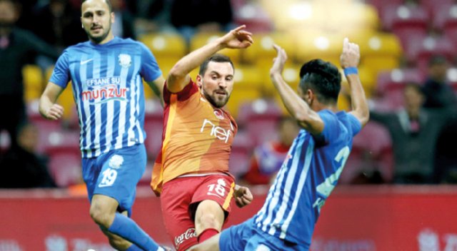 Galatasaray Dersim önünde şov yaptı Galatasaray Dersim önünde şov yaptı
