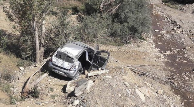Gümüşhane’de trafik kazası :1 ölü, 3 yaralı Gümüşhane’de trafik kazası :1 ölü, 3 yaralı
