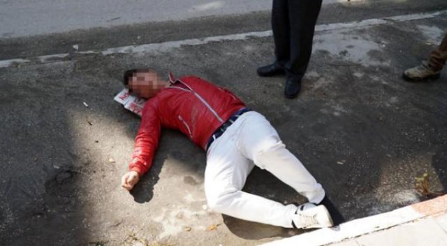 Henüz 25 yaşında! Yol ortasına yığıldı, daha da kalkamadı Henüz 25 yaşında! Yol ortasına yığıldı, daha da kalkamadı