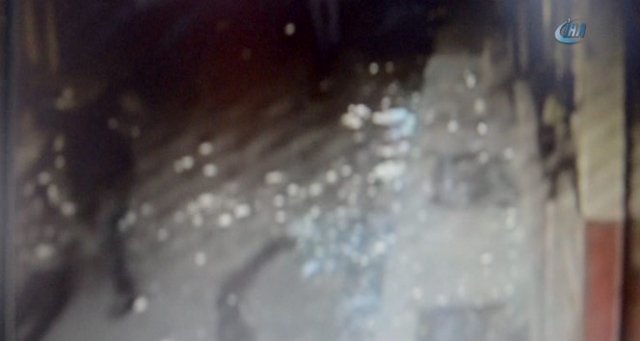 İş yerindeki patlama güvenlik kamerasında İş yerindeki patlama güvenlik kamerasında