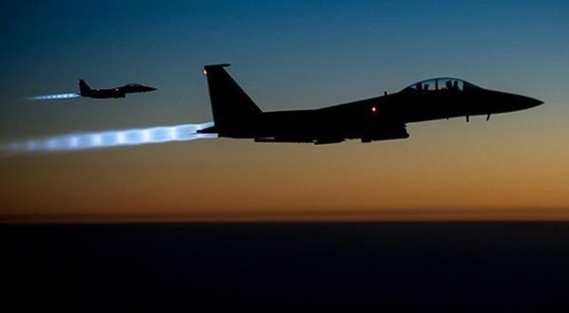 Koalisyon uçakları 'yanlışlıkla' 4 Irak askerini öldürdü Koalisyon uçakları 'yanlışlıkla' 4 Irak askerini öldürdü