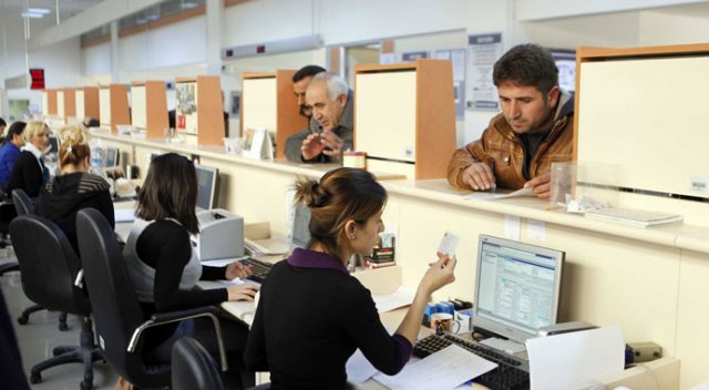 Konya'da bin 691 kişi memurluktan çıkarıldı Konya'da bin 691 kişi memurluktan çıkarıldı