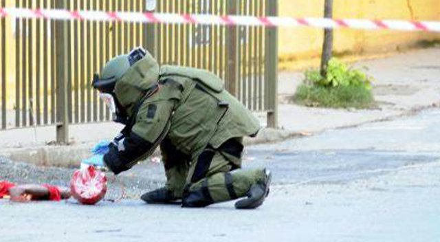 Maltepe&#039;de bombalı pankart alarmı