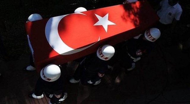 Mevzide el bombası patladı: 1 şehit