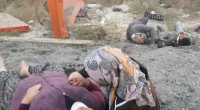 Niğde'de minibüs takla attı: 13 yaralı Niğde'de minibüs takla attı: 13 yaralı