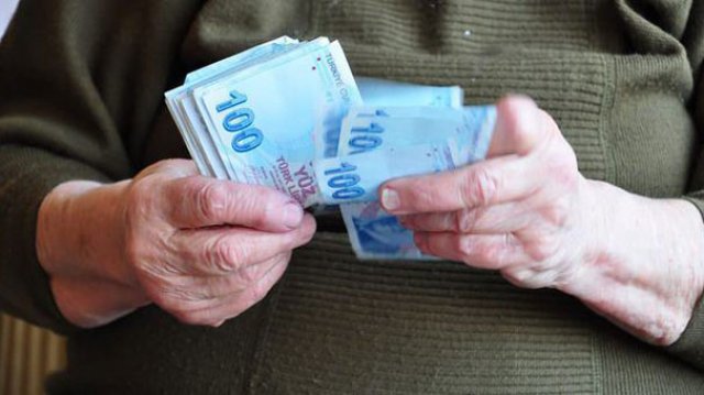 Önce SSK'lı olan erken emekliliği kazanır Önce SSK'lı olan erken emekliliği kazanır