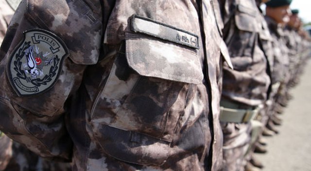 Özel Harekât polisliği için başvuru ertelendi Özel Harekât polisliği için başvuru ertelendi
