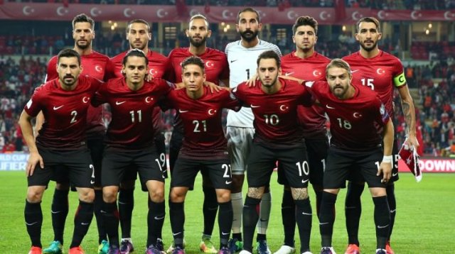 Rakip İzlanda! İşte muhtemel 11'imiz!