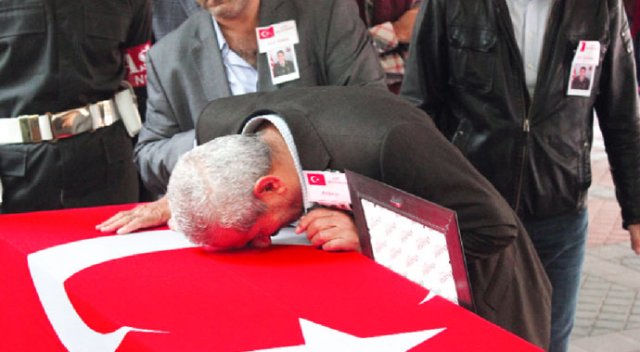 Sadece bir ay sonra baba olacaktı Sadece bir ay sonra baba olacaktı