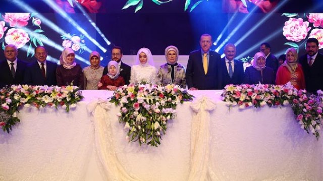 Sağlık Bakanı Akdağ'ın oğlu evlendi