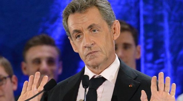 Sarkozy: Türkiye Avrupa'ya değil, Asya'ya ait Sarkozy: Türkiye Avrupa'ya değil, Asya'ya ait