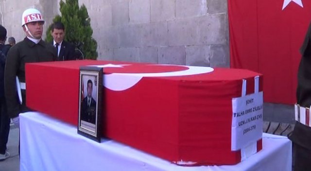 Şehit Uzman Çavuş son yolculuğuna uğurlanıyor
