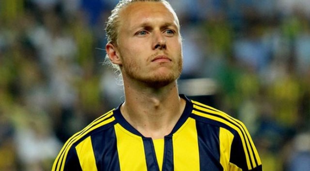 Simon Kjaer yaptığı hatalar nedeniyle eleştirilerin hedefi oldu Simon Kjaer yaptığı hatalar nedeniyle eleştirilerin hedefi oldu