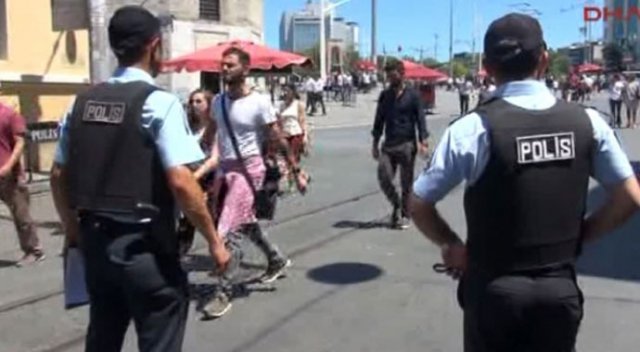 Taksim&#039;de hareketlilik! Didik didik aranıyorlar