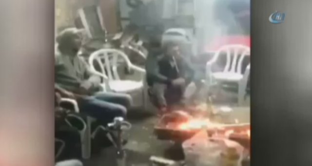Tamirhanede eşek şakası! Tamirhanede eşek şakası!