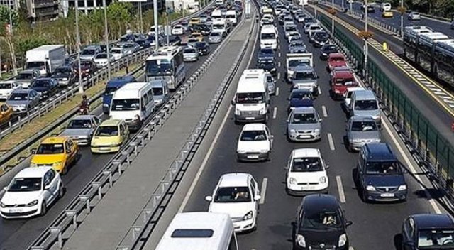 Trafik sigortasında teklifli indirim dönemi başladı Trafik sigortasında teklifli indirim dönemi başladı