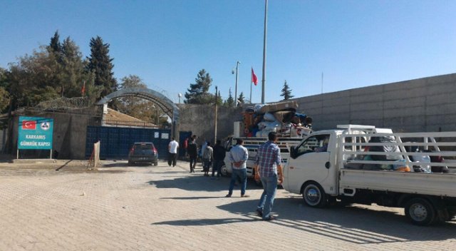 Türkiye'den Cerablus'a dönüş başladı Türkiye'den Cerablus'a dönüş başladı