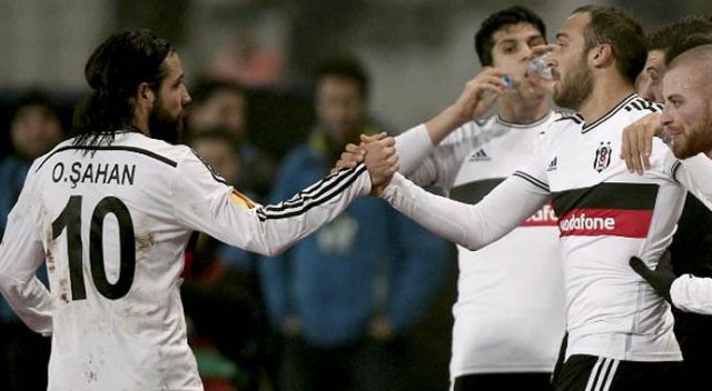 "FEDA'yı unutma, VEFA'lı ol" tepkisi "FEDA'yı unutma, VEFA'lı ol" tepkisi