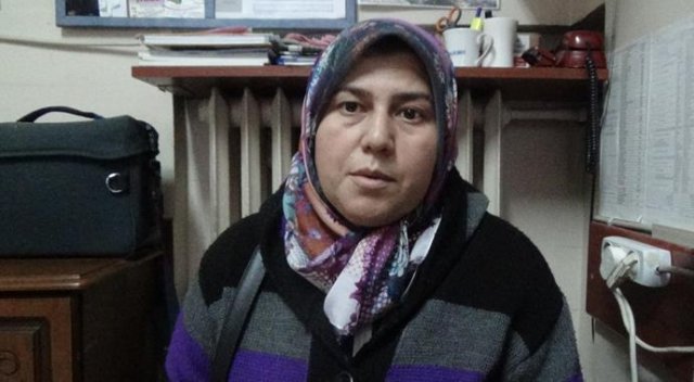 Acılı anne kızının bulunmasını istiyor Acılı anne kızının bulunmasını istiyor