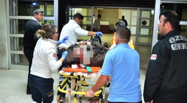 Adana'da motosikleti devrilen polis ağır yaralandı Adana'da motosikleti devrilen polis ağır yaralandı