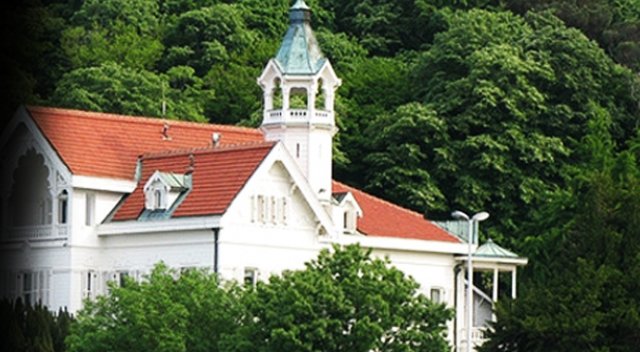 Almanya Büyükelçiliği&#039;nin rezidansında hareketli dakikalar