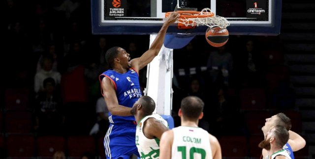 Heurtel 24 sayı attı, Anadolu Efes kazandı Heurtel 24 sayı attı, Anadolu Efes kazandı