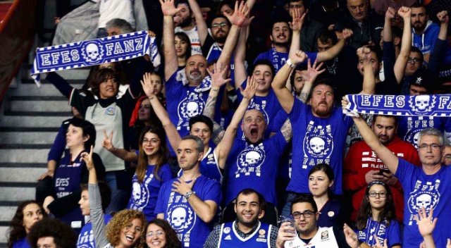 Anadolu Efes’ten 'taraftar’ toplantısı Anadolu Efes’ten 'taraftar’ toplantısı