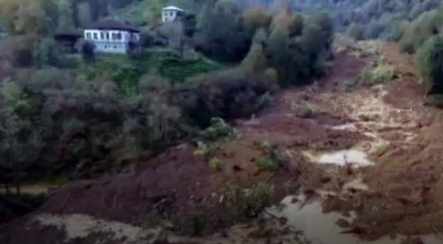 Artvin&#039;de heyelan tehlikesi: 18 ev tahliye edildi