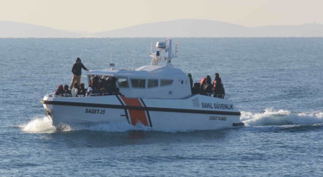 Ayacık sahilinde 46 kaçak göçmen yakalandı