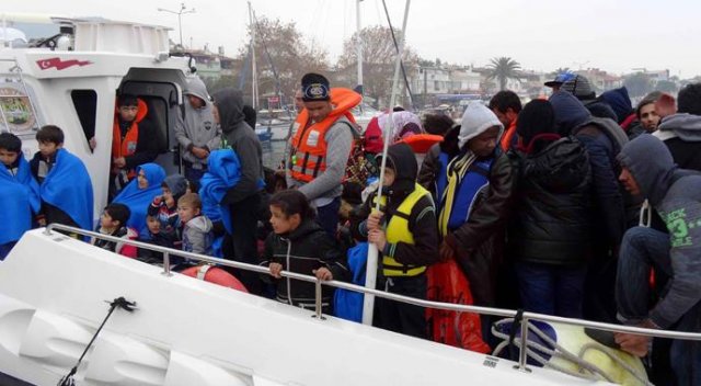 Ayvacık'ta 64 kaçak yakalandı