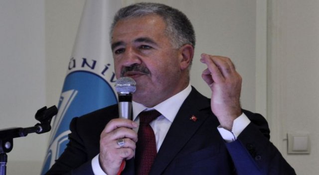 Bakan’dan GSM operatörlerine çağrı Bakan’dan GSM operatörlerine çağrı
