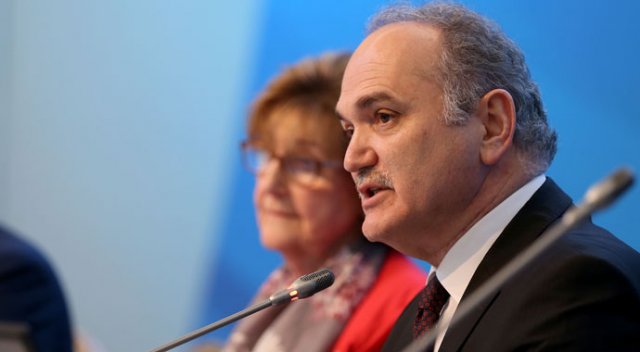 Bakan Özlü'den Ermenistan'dan gelen delegeye tepki Bakan Özlü'den Ermenistan'dan gelen delegeye tepki