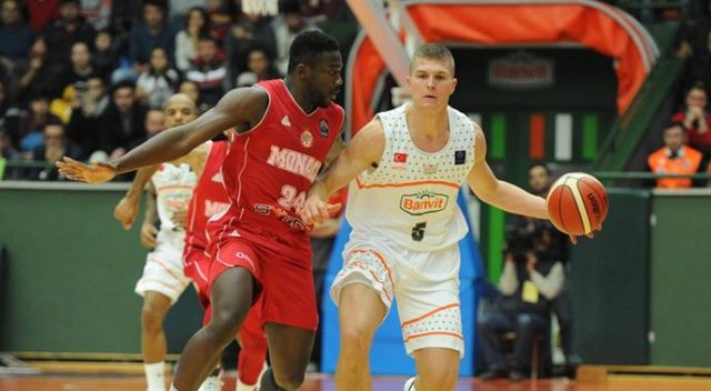 Banvit, Helios Suns deplasmanından galip