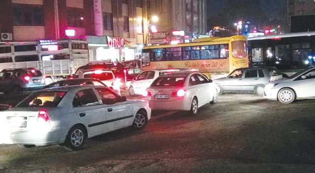 Bu caddeye giren bir daha çıkamıyor Bu caddeye giren bir daha çıkamıyor