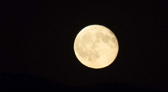Bu gece 'Süper Ay' daha parlak ve daha büyük olacak Bu gece 'Süper Ay' daha parlak ve daha büyük olacak