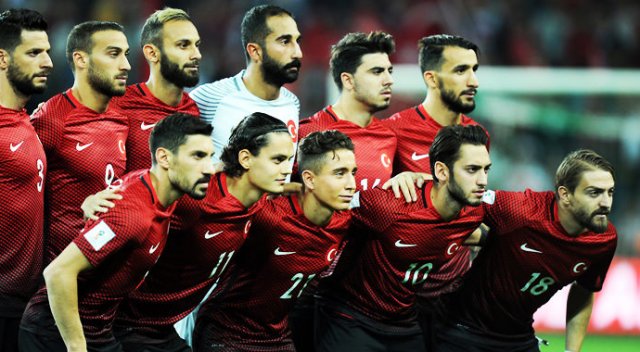 Çalhanoğlu Chelsea yolcusu Çalhanoğlu Chelsea yolcusu