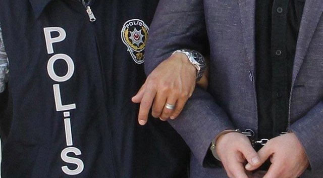 Demirtaş'tan not talebini Bursa'daki avukata ileten kişi gözaltında Demirtaş'tan not talebini Bursa'daki avukata ileten kişi gözaltında