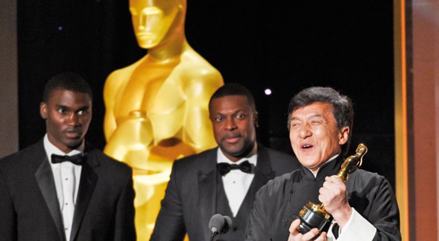 Dövüş ustası Jackie Chan'e Oscar ödülü Dövüş ustası Jackie Chan'e Oscar ödülü