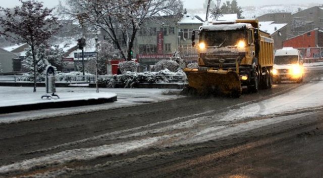Erzurum güne karla uyandı Erzurum güne karla uyandı