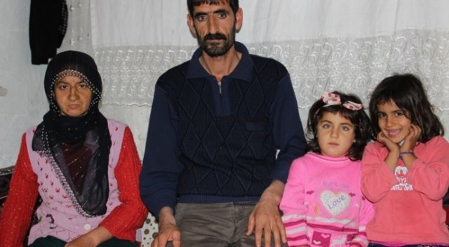 Eşi ve iki çocuğu engelli olan babanın tek isteği ailesi için bir ev Eşi ve iki çocuğu engelli olan babanın tek isteği ailesi için bir ev
