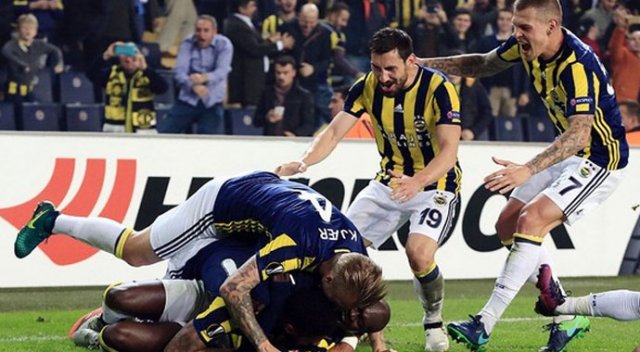 F.Bahçe'nin Galatasaray maçı ilk 11'i! F.Bahçe'nin Galatasaray maçı ilk 11'i!
