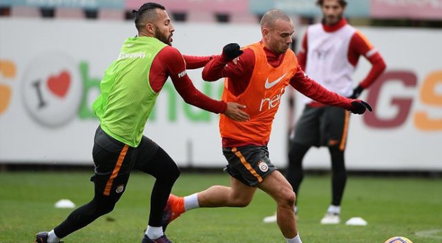 Galatasaray, Bursaspor maçı hazırlıklarını sürdürdü Galatasaray, Bursaspor maçı hazırlıklarını sürdürdü