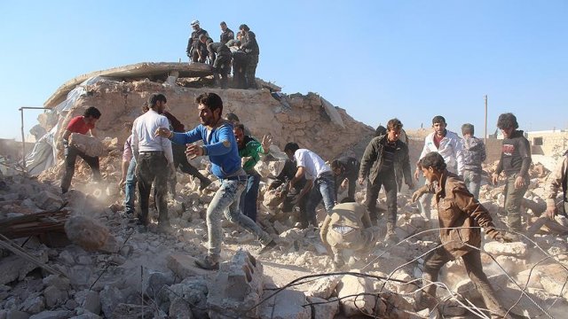 Halep'te yerleşim yerine saldırı: 7 ölü, 20 yaralı Halep'te yerleşim yerine saldırı: 7 ölü, 20 yaralı
