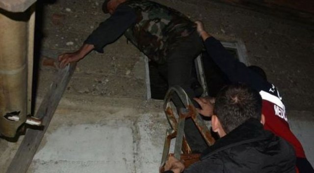 Halk otobüsü eve çarptı: 6 yaralı Halk otobüsü eve çarptı: 6 yaralı