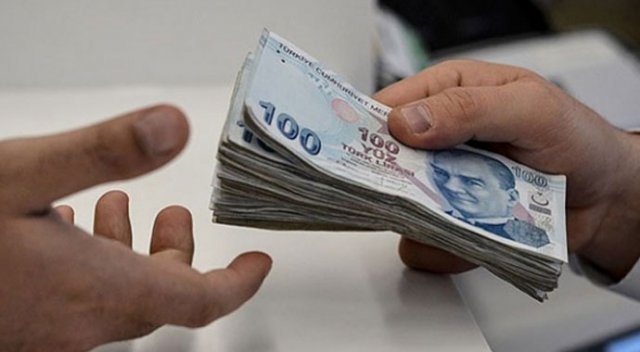 Himmet sözü veren polislere fazladan maaş taltifi Himmet sözü veren polislere fazladan maaş taltifi