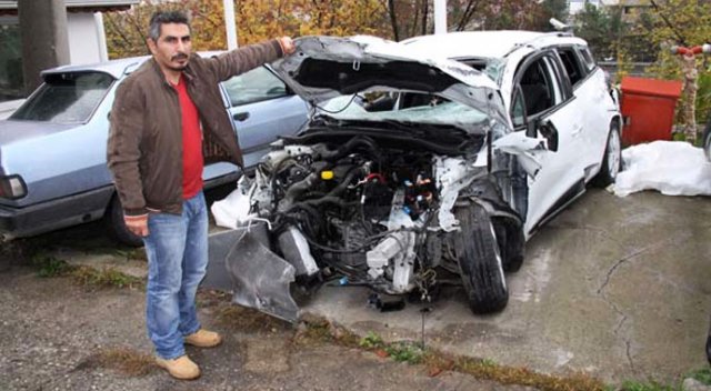 Hurdaya dönen aracın hava yastıkları açılmadı, firma &quot;kusurumuz yok&quot; dedi