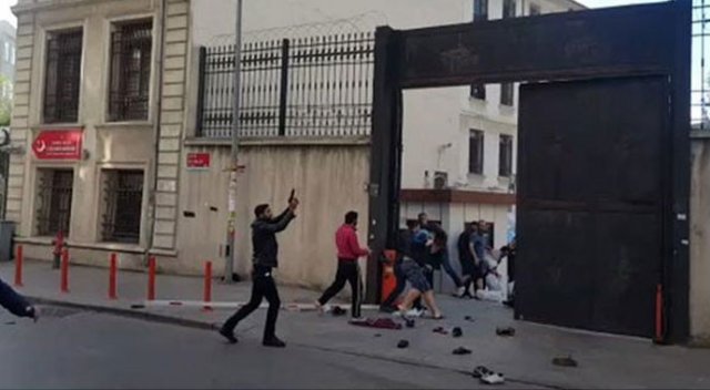 İçişleri Bakanlığı: 20'i si yakalandı, 103'ü aranıyor İçişleri Bakanlığı: 20'i si yakalandı, 103'ü aranıyor