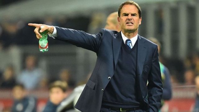 Inter, Caner'i takımda istemeyen Frank de Boer'i kovdu Inter, Caner'i takımda istemeyen Frank de Boer'i kovdu